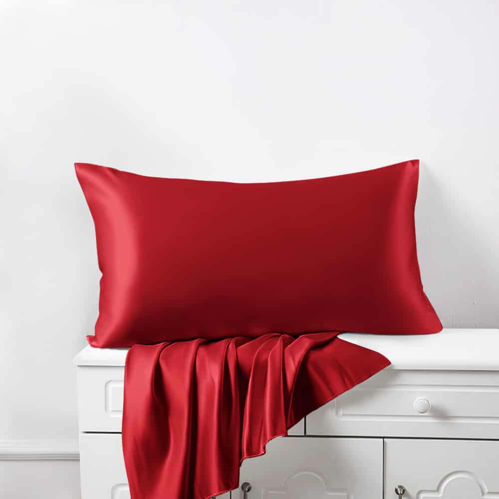 Seidenkissenbezug in Rot von LoveSilk.