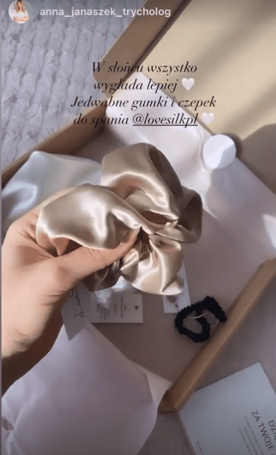 Seidenkissenbezug aus Satin in Cremefarben, luxuriöse Schlafaccessoires von Lovesilk.