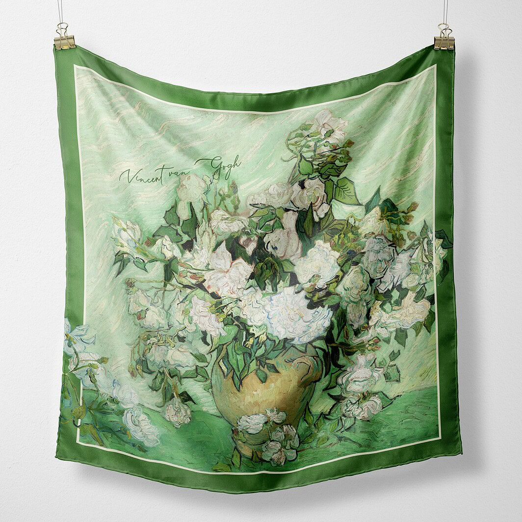 Seidentuch mit Blumenmuster aus Maulbeerseide, grün und weiß, LoveSilk.