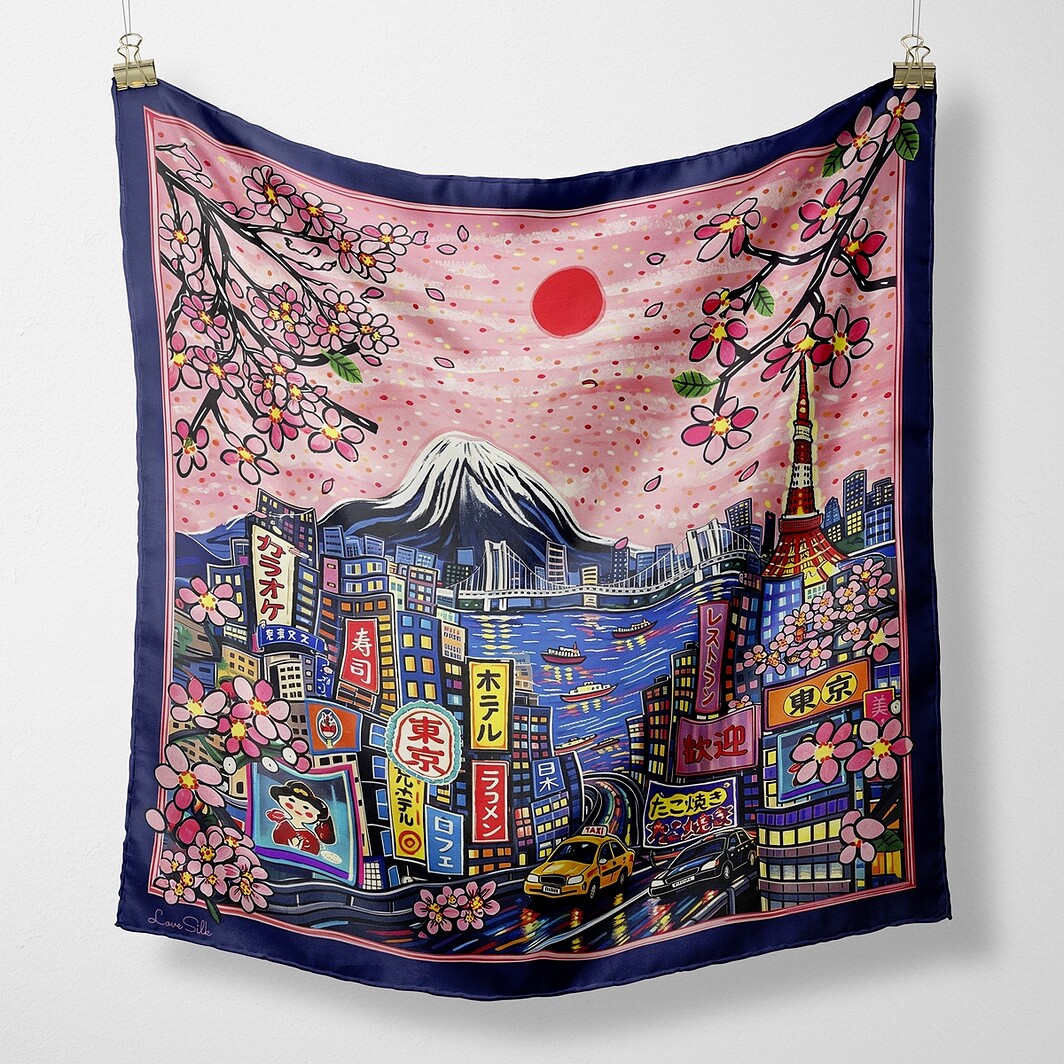 Seidentuch aus Maulbeerseide mit Tokio-Motiv und Kirschblüten, LoveSilk.