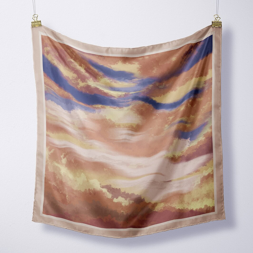 Seidentuch aus Maulbeerseide in Gold- und Orangetönen, LoveSilk.